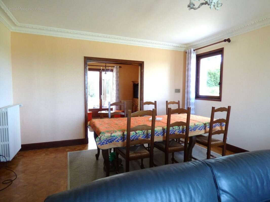 Photo 6 - Maison à TOURLAVILLE