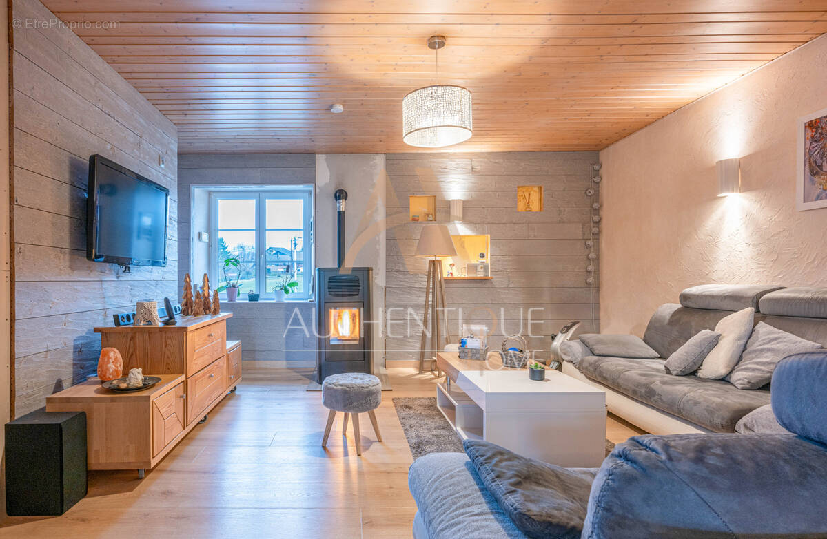 Maison à FOURNETS-LUISANS