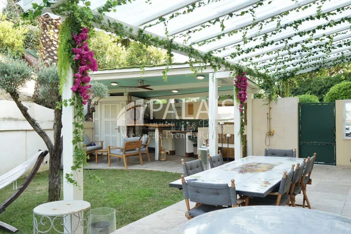 Appartement à BEAULIEU-SUR-MER