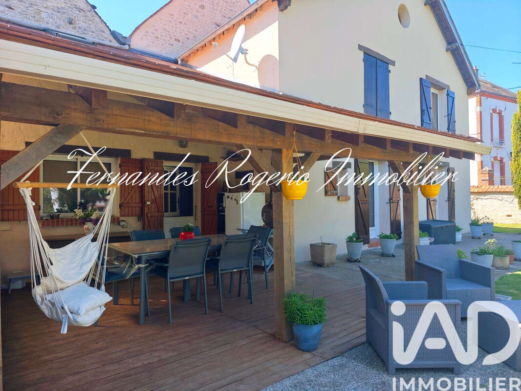 Maison 183 m² à Briarres-Sur-Essonne  - photo 4
