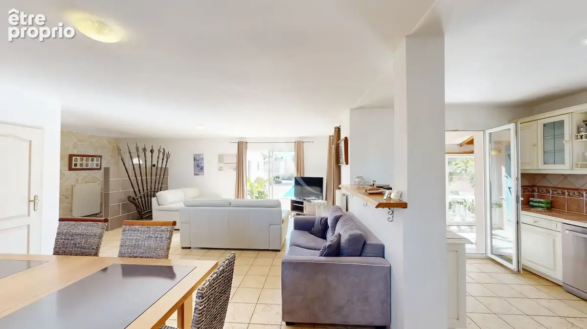 La palme - 4 chambres - parc 1 510 m² - piscine - 103 m² d'annexes - photo 4