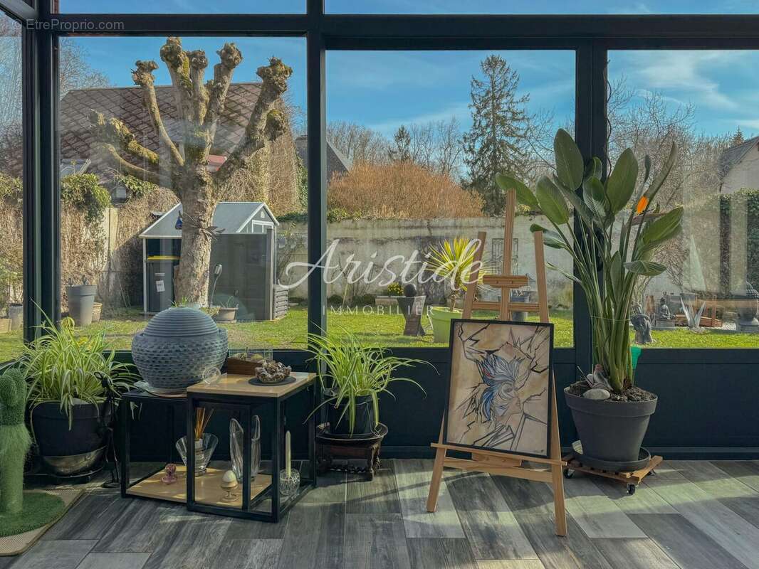 Maison à ARTANNES-SUR-INDRE