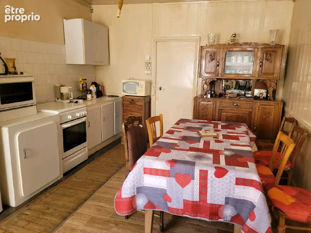 Maison 10 pièces 190 m² à vendre à Saint-Saturnin (15190) - photo 4