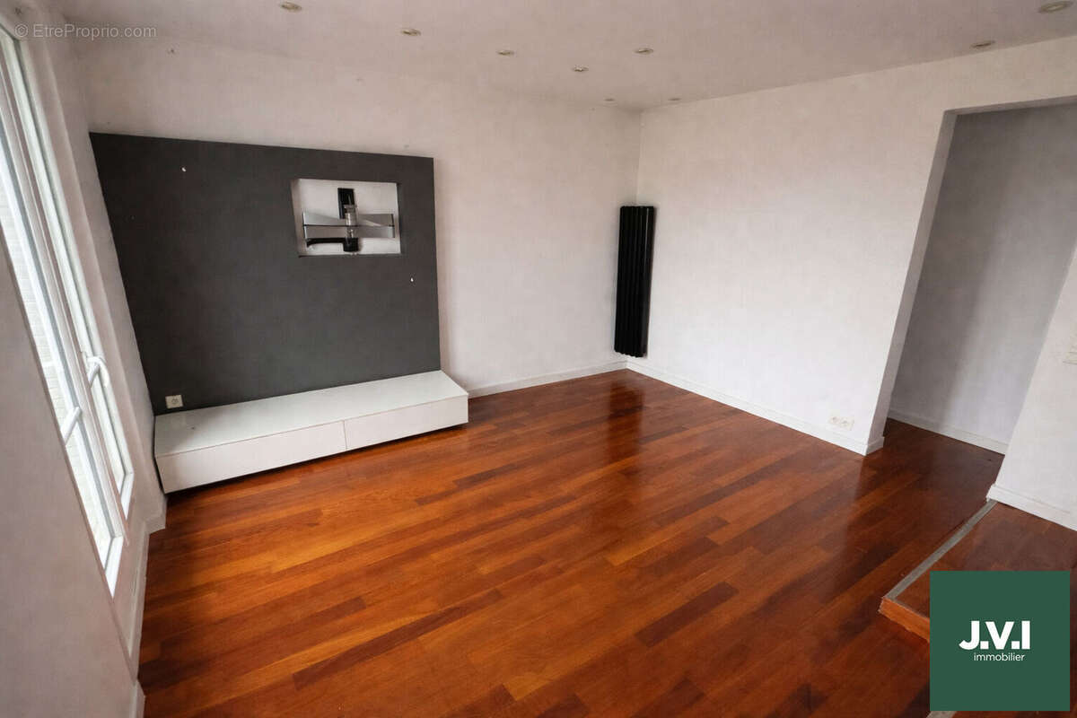 Appartement à ENGHIEN-LES-BAINS