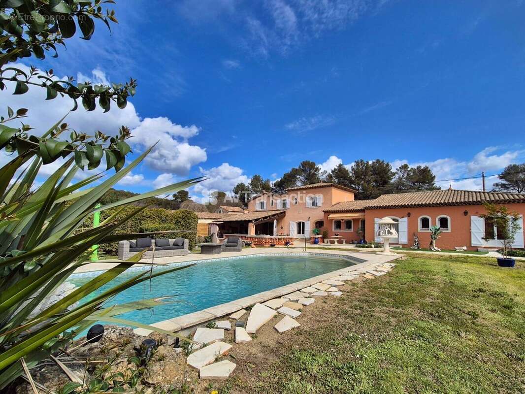 Maison à DRAGUIGNAN