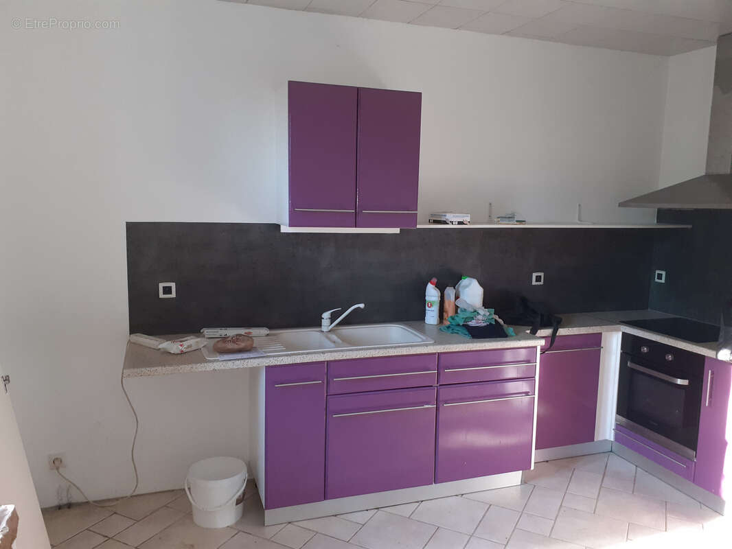 Maison 68 m² à Saint-Hilaire-Les-Places  - photo 3