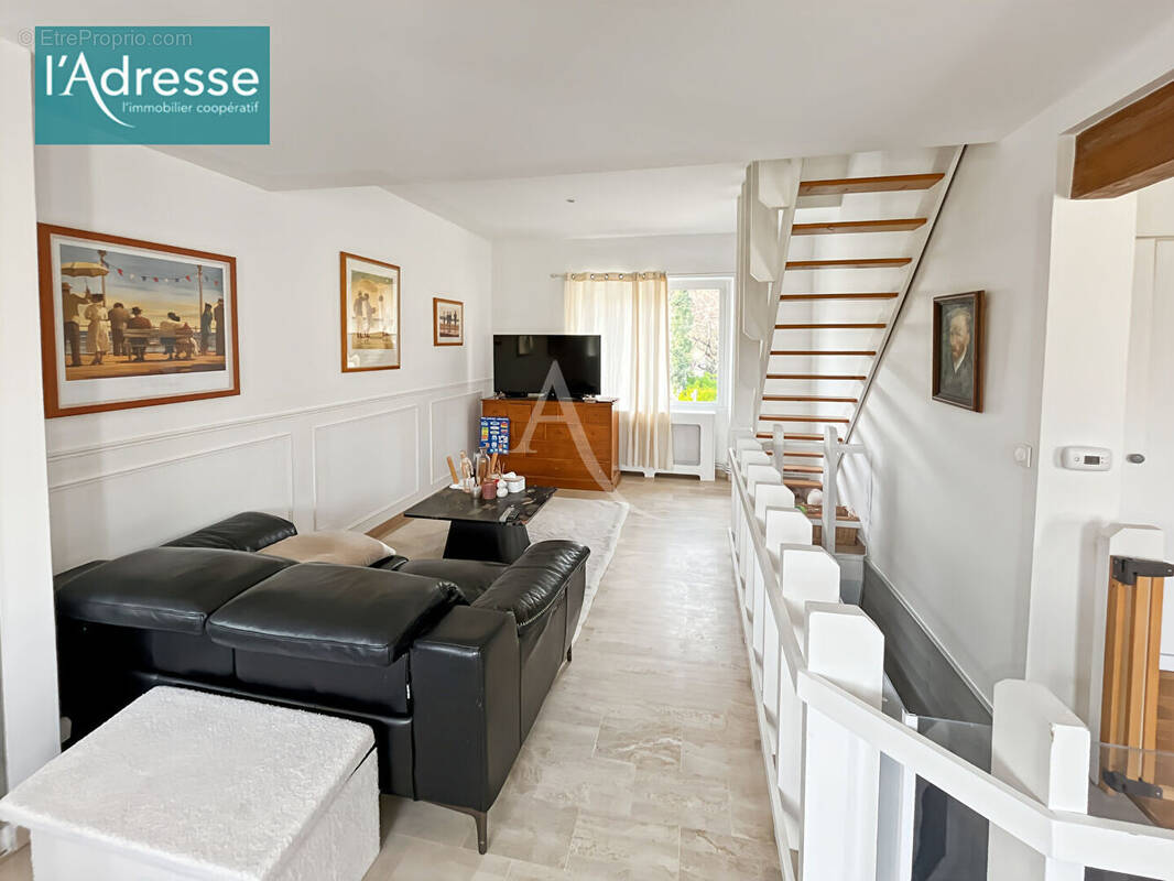 Appartement à MEULAN