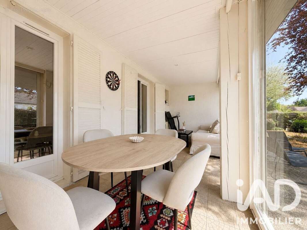 Maison 131 m² à Joue-Les-Tours  - photo 4