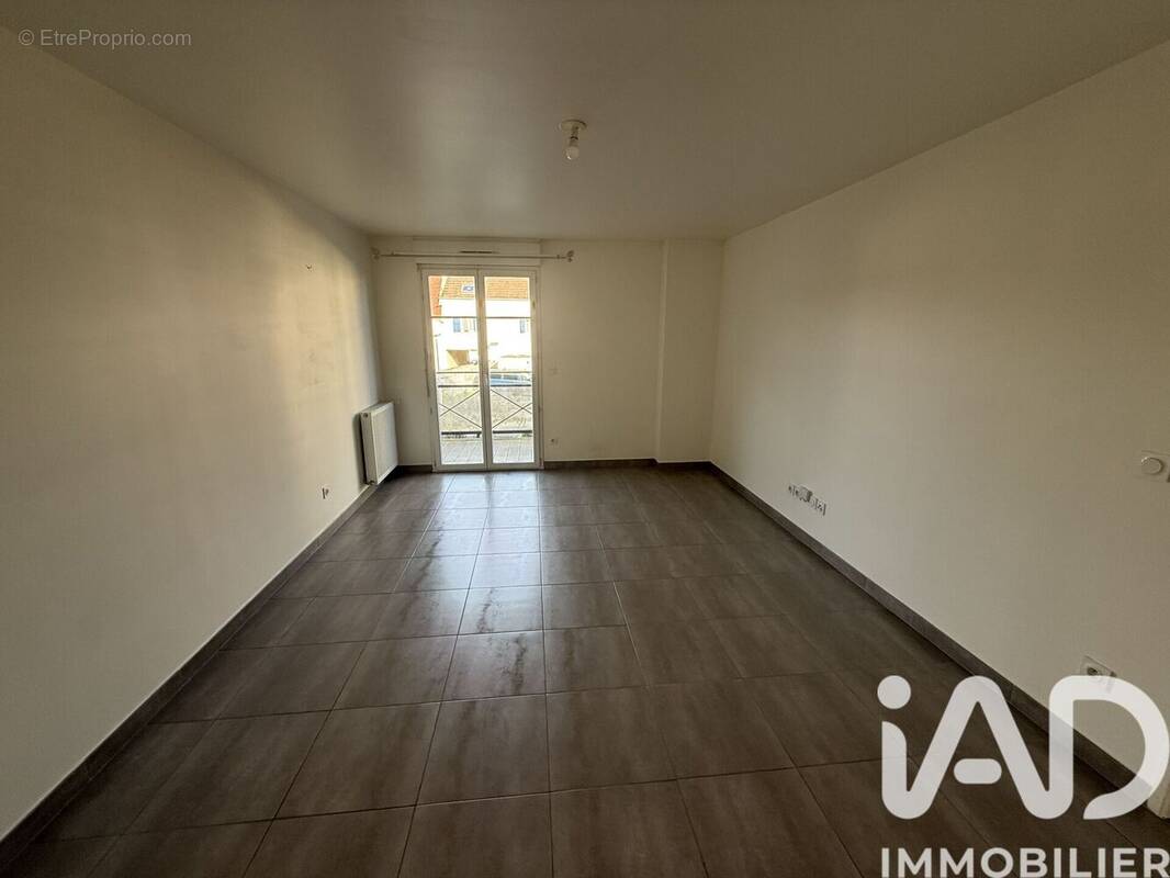Photo 1 - Appartement à OZOIR-LA-FERRIERE
