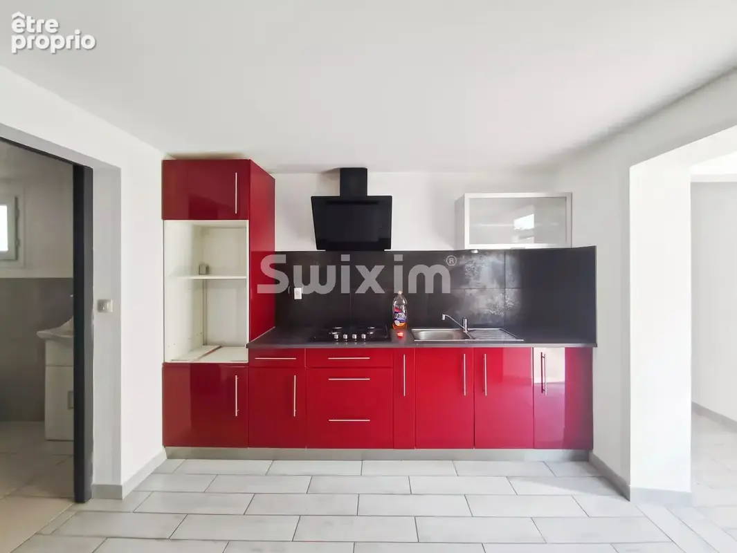 Maison de 160 m² en centre-ville, double garage, dépendance, jardin - photo 13