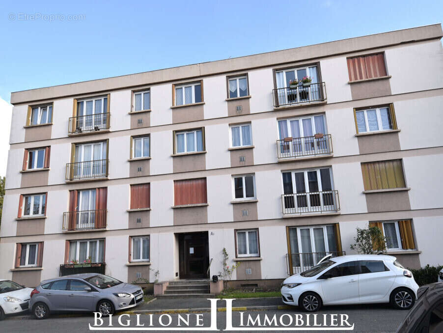 Appartement à COUBRON