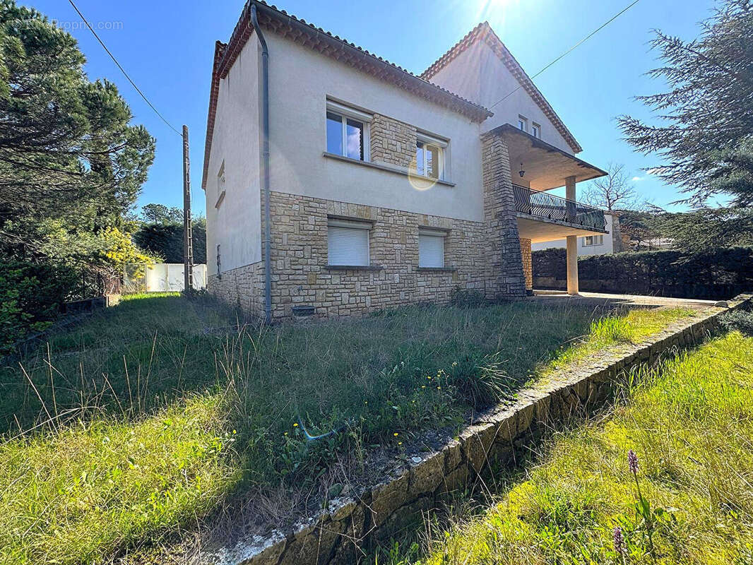 Maison à BAGNOLS-SUR-CEZE