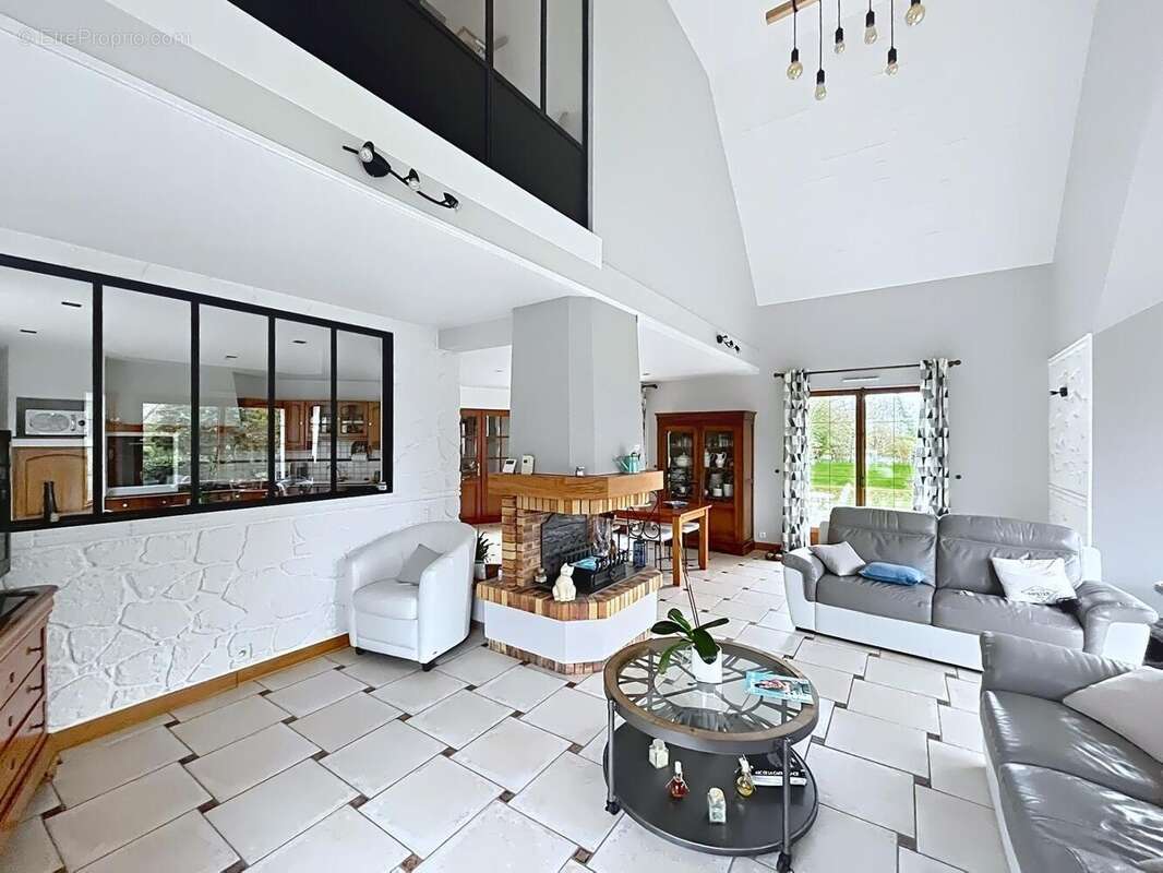 Photo 3 - Maison à HERIC