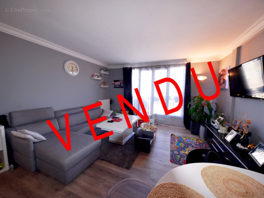 Appartement à COUBRON