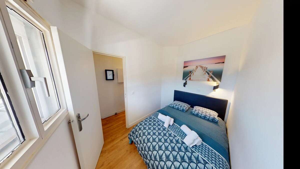 Appartement à VILLENEUVE-LOUBET