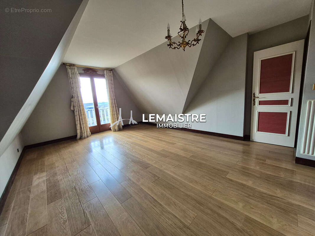 Maison à MONTIVILLIERS