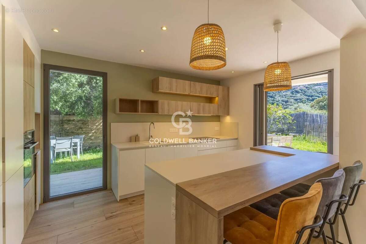 Maison à L'ILE-ROUSSE