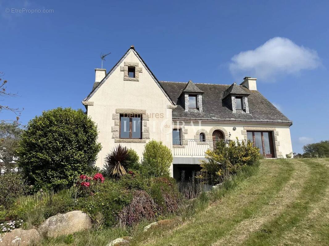 Maison à PLEUMEUR-BODOU