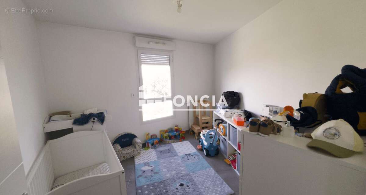 Appartement à DECINES-CHARPIEU