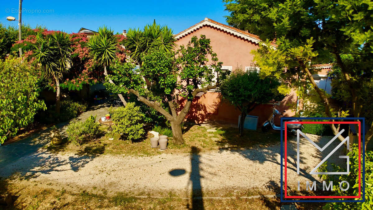 Maison à SIX-FOURS-LES-PLAGES