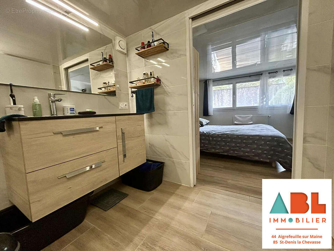 Maison à SAINT-DENIS-LA-CHEVASSE