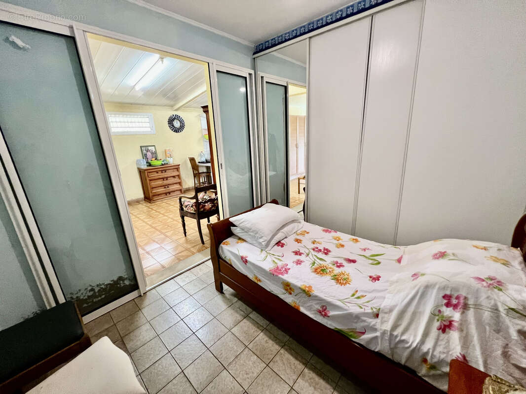 Maison à PETITE-ILE