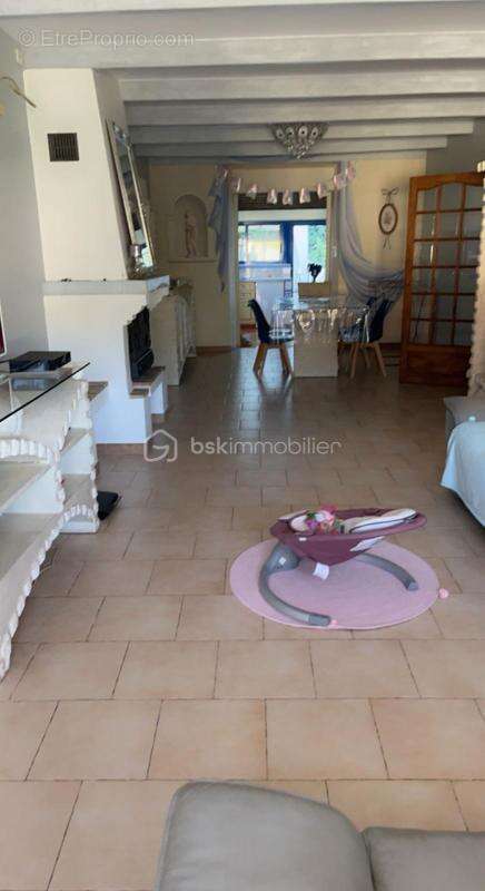 Maison à LES SALLES-DU-GARDON