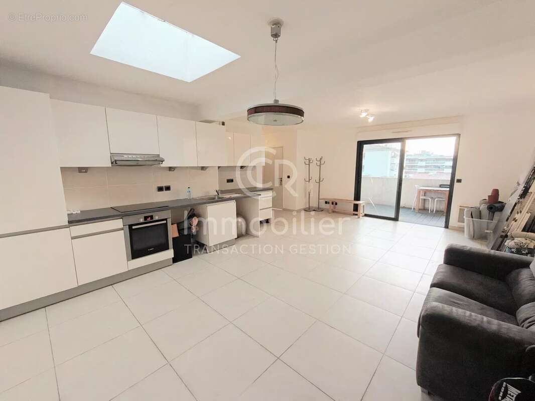 Dernier etage t3 70 m² - residence 2013 - plages 300m - photo 9
