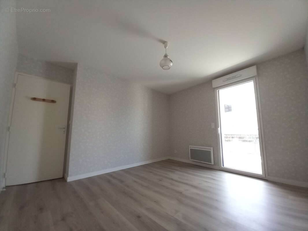 Appartement à FOUGERES