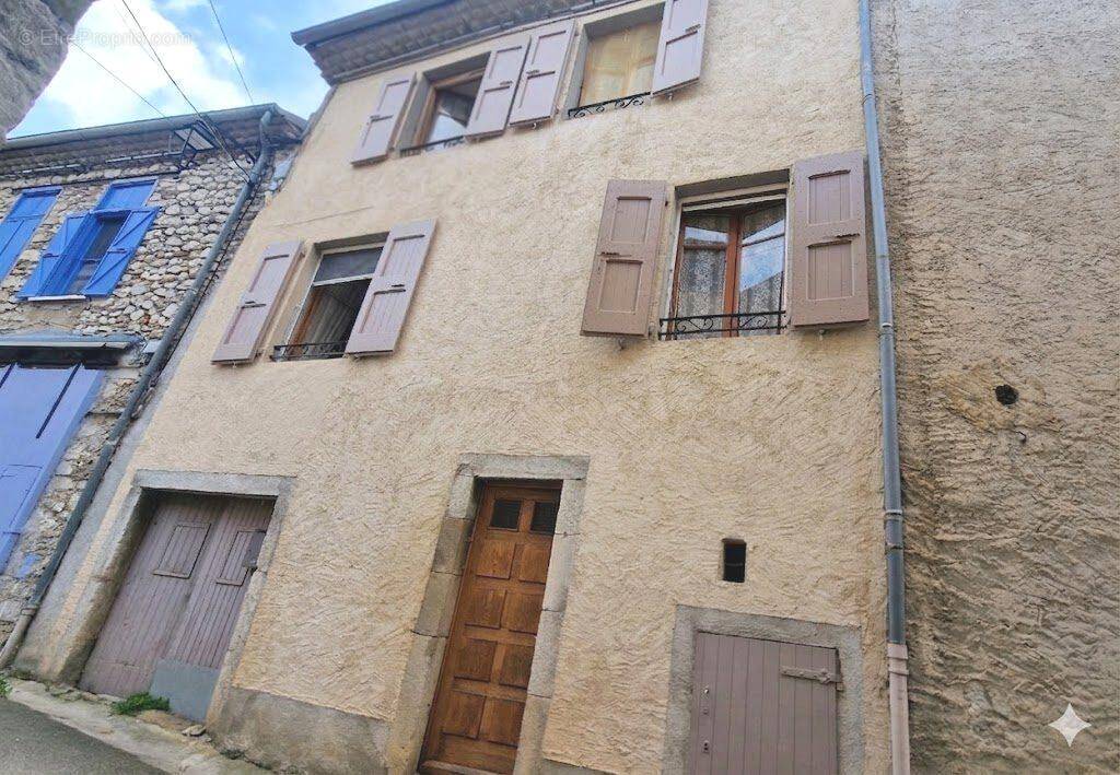 Maison à LUC-EN-DIOIS