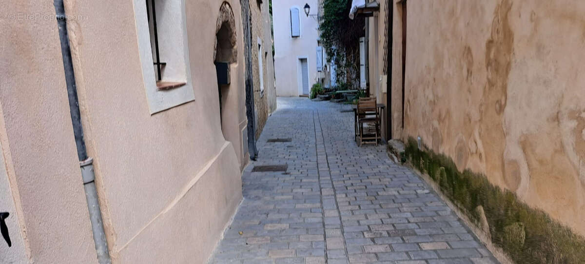 Maison à PUYLOUBIER