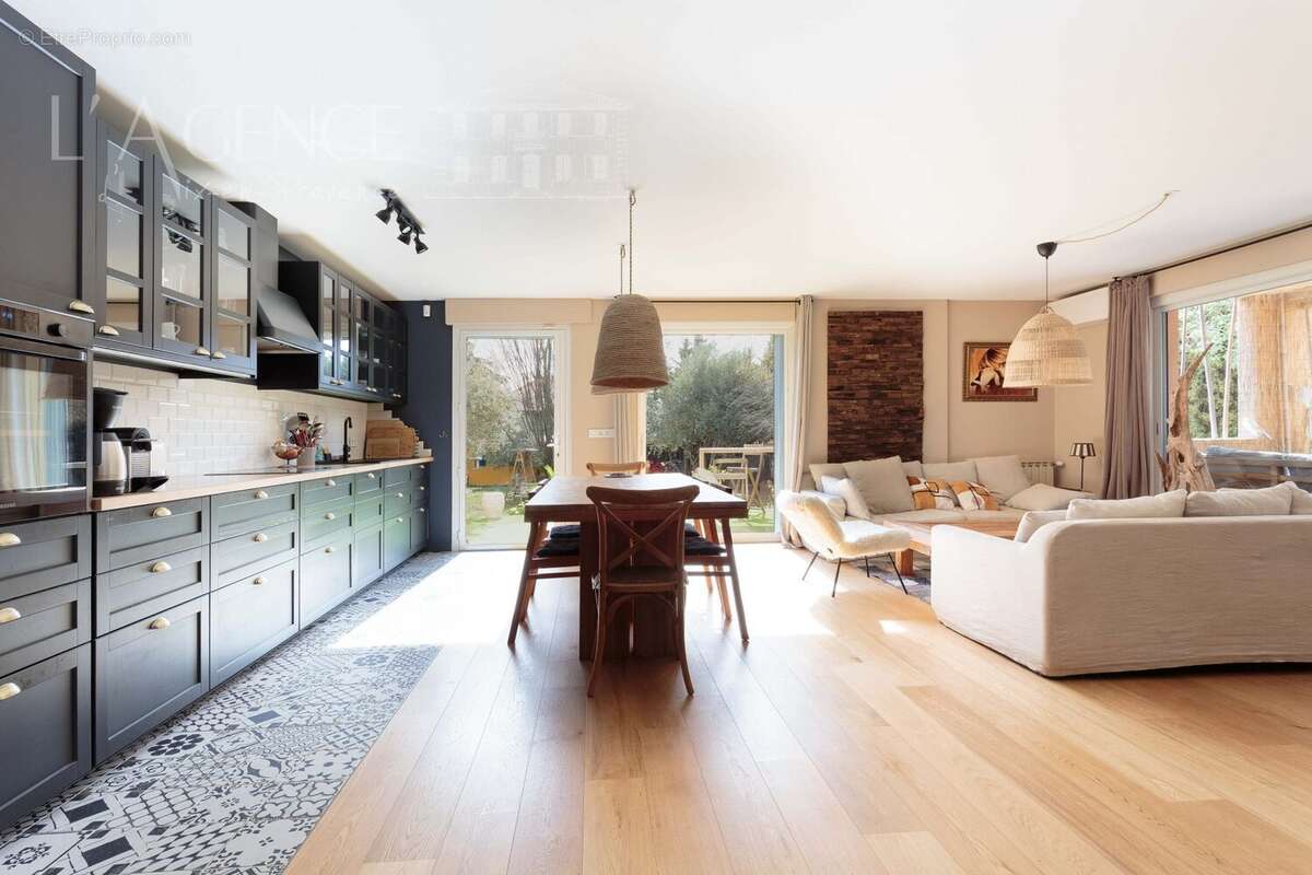 Appartement 120 m² à Aix-En-Provence  - photo 5