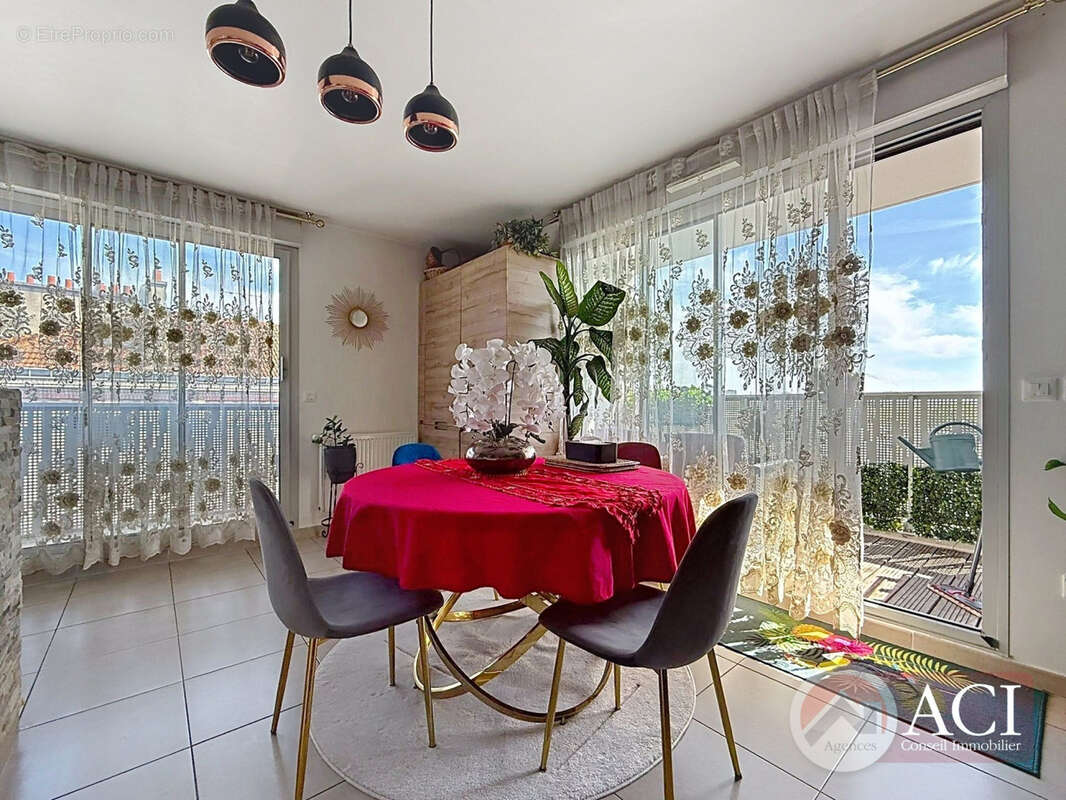 Appartement à EPINAY-SUR-SEINE