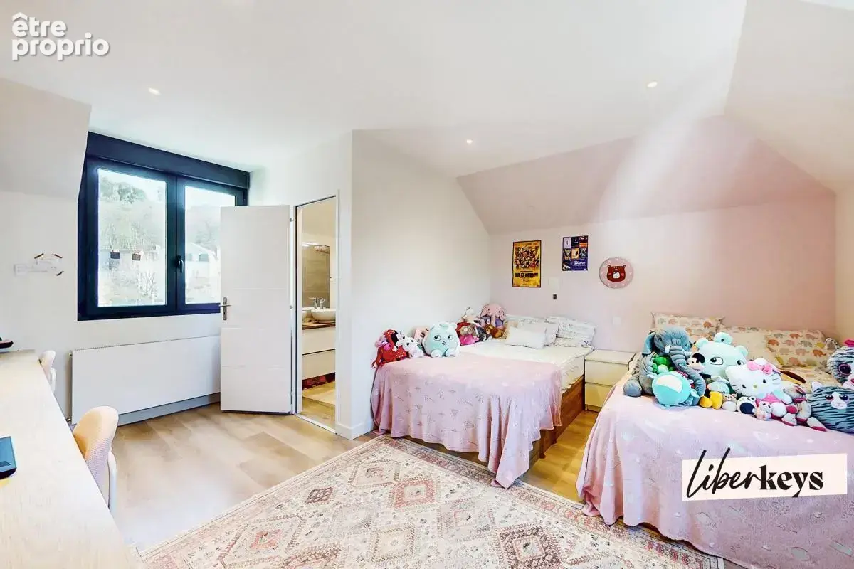 Propriété d'exception avec 12 suites indépendantes  - A Proximité de Rambouillet et Montfort L'Amaury - photo 5