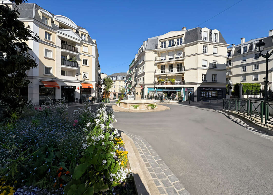 Appartement à LE PLESSIS-ROBINSON
