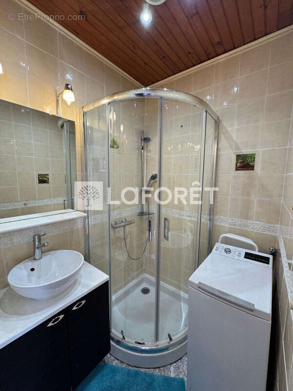 Appartement à AUREILHAN