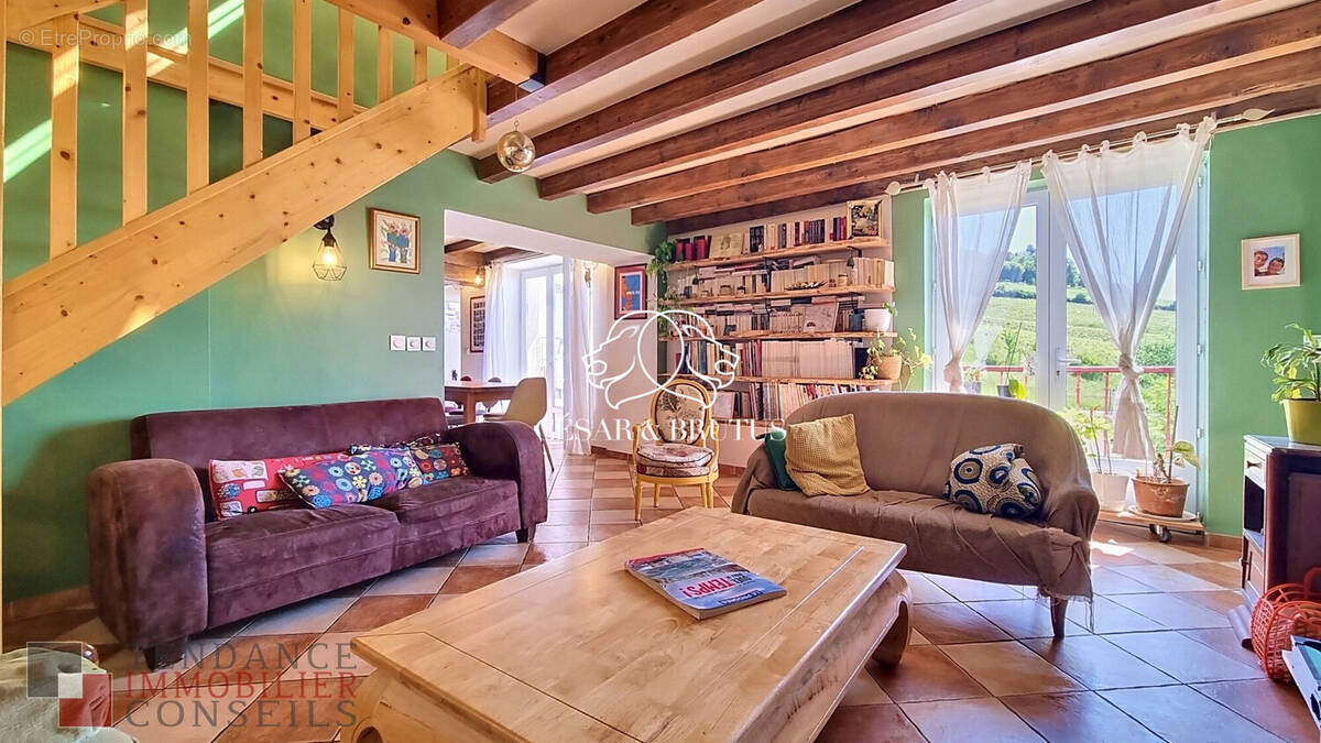 Maison à JULIENAS
