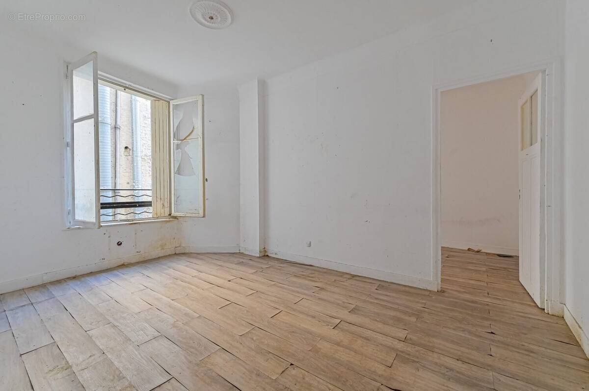 Appartement à PARIS-11E