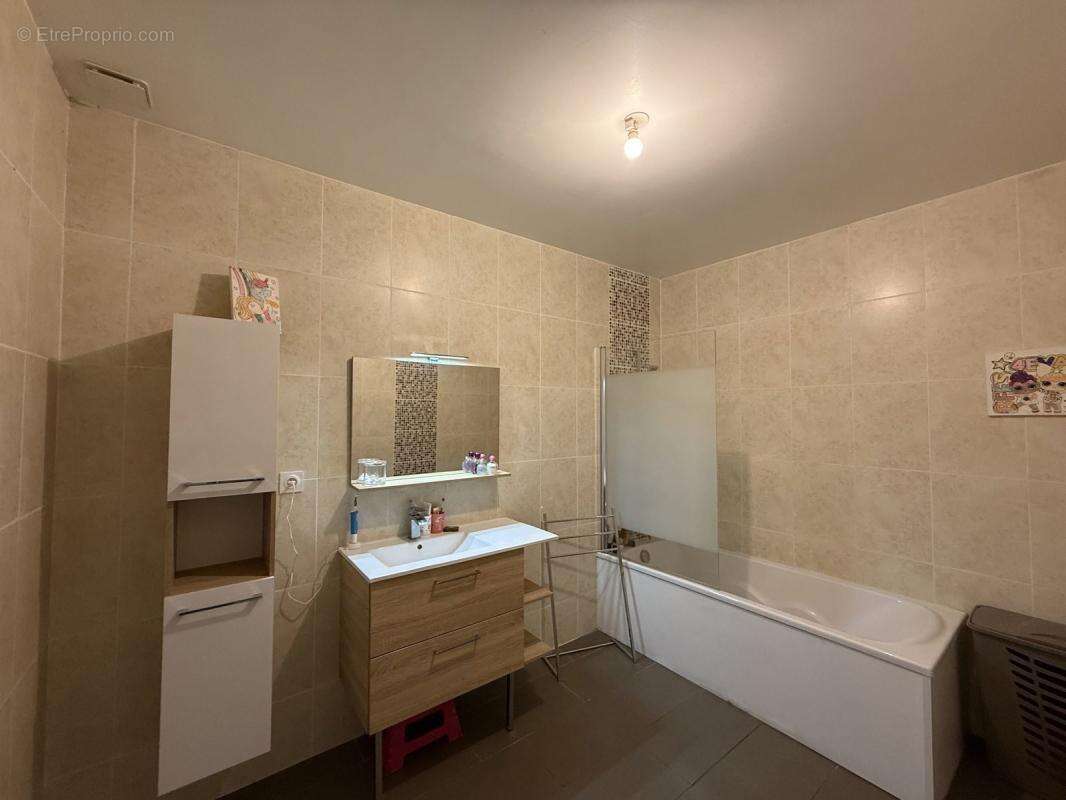 Maison à SAINT-CYPRIEN