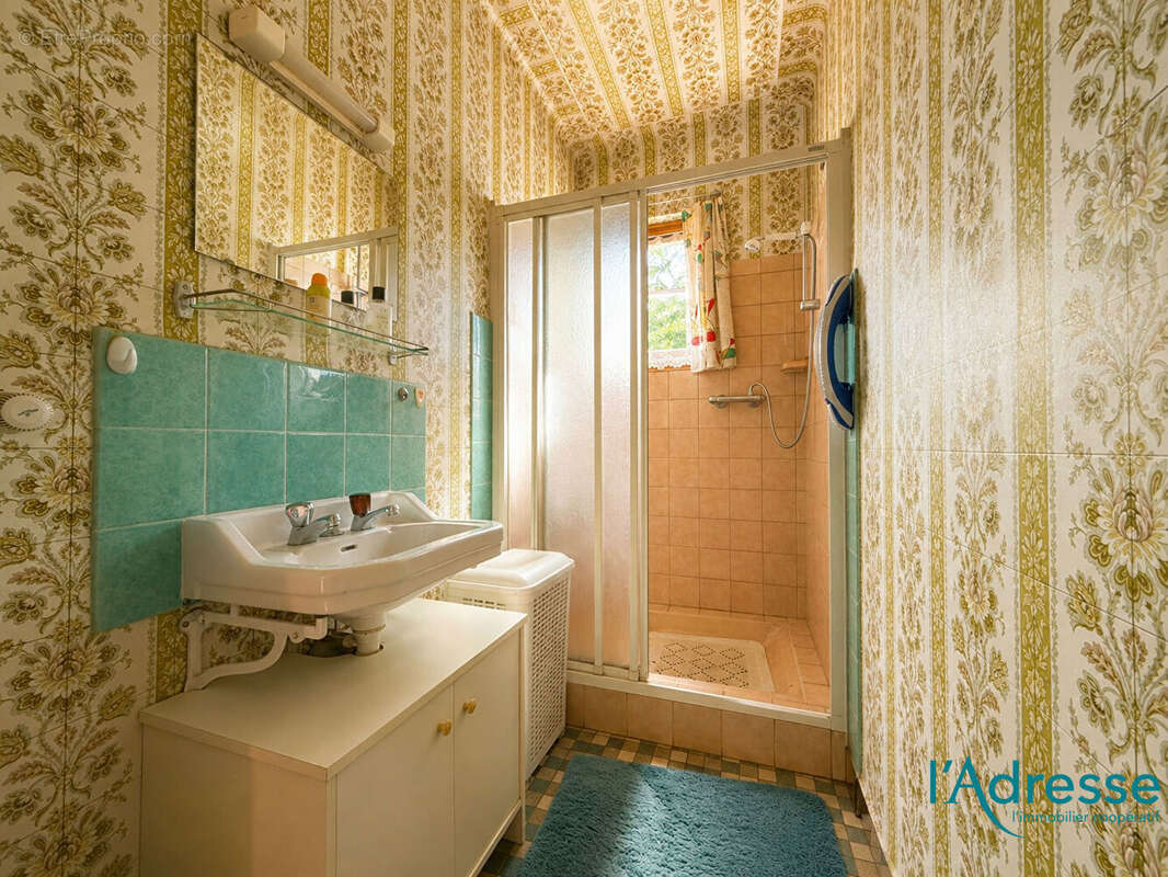 Maison de plain-pied de 83,24 m² sur un terrain de 6,60 ares ? À rénover - photo 7