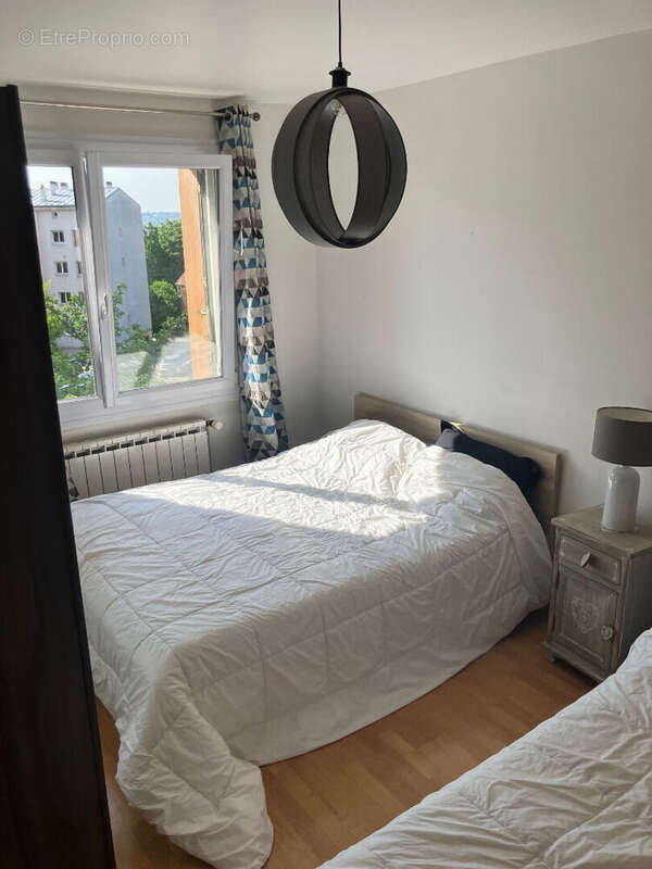 Appartement à SURESNES