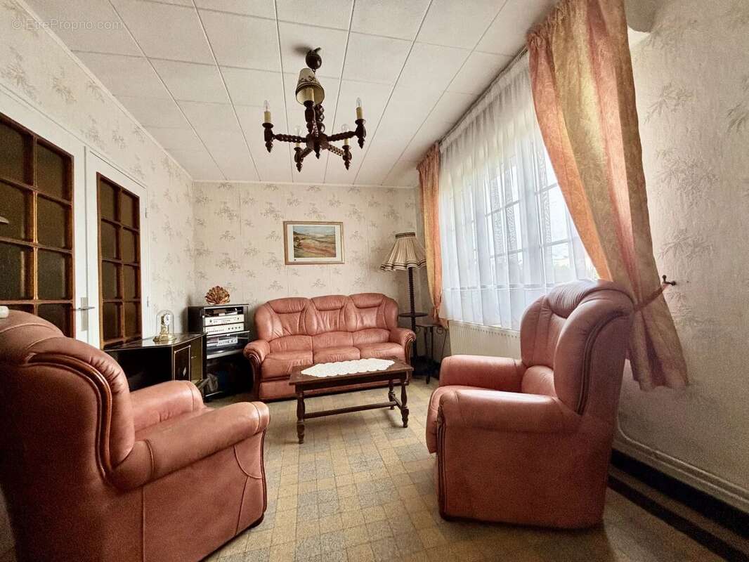 Maison à RAILLENCOURT-SAINTE-OLLE
