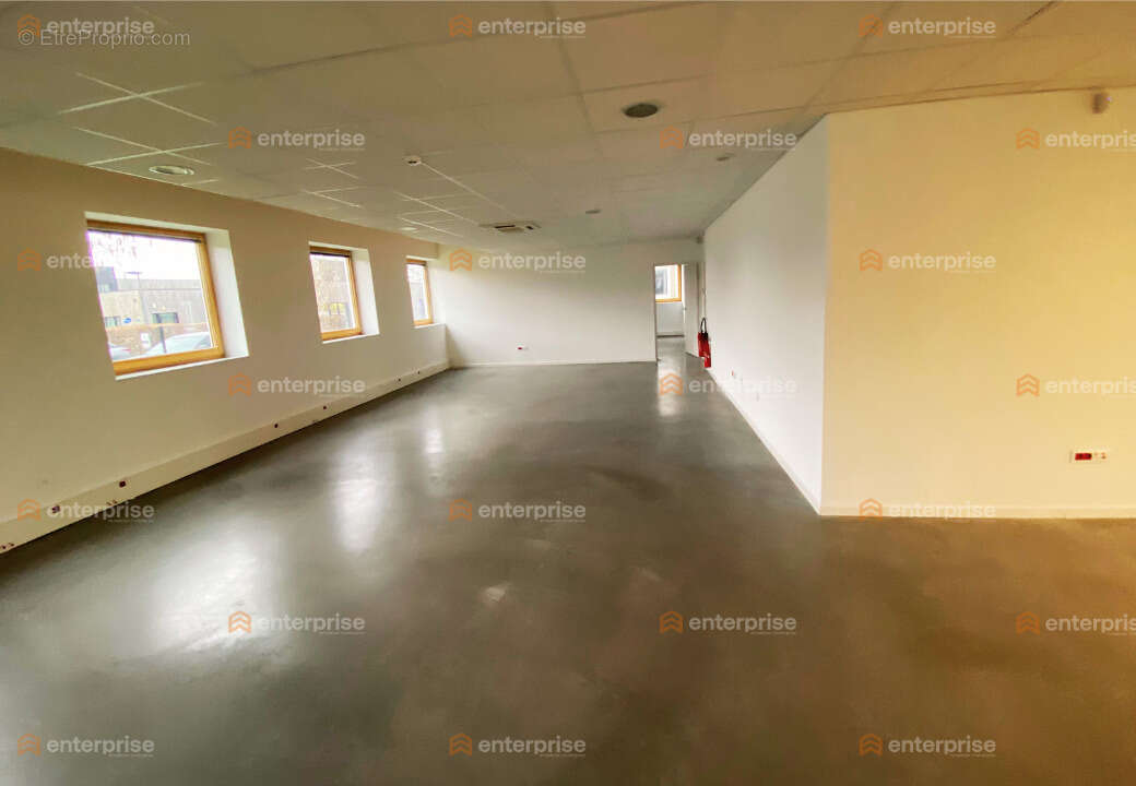 A vendre - bureaux en rdc - 356m2 - villeneuve d'ascq - photo 4