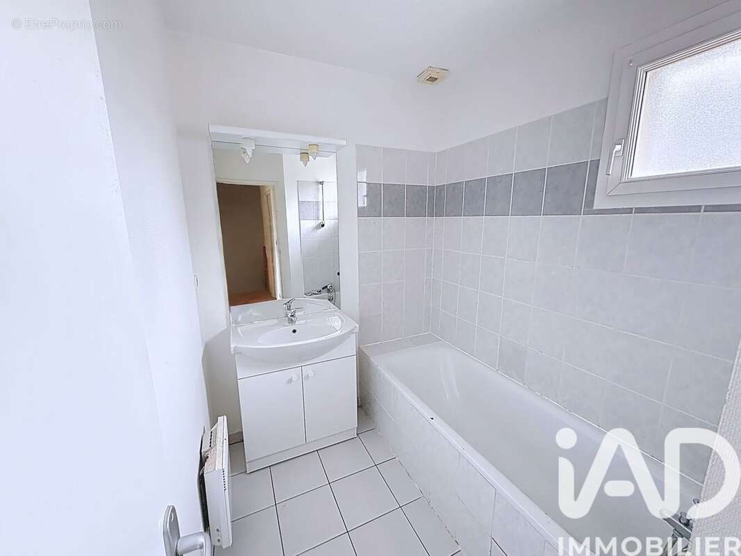 Photo 9 - Maison à TERRASSON-LAVILLEDIEU