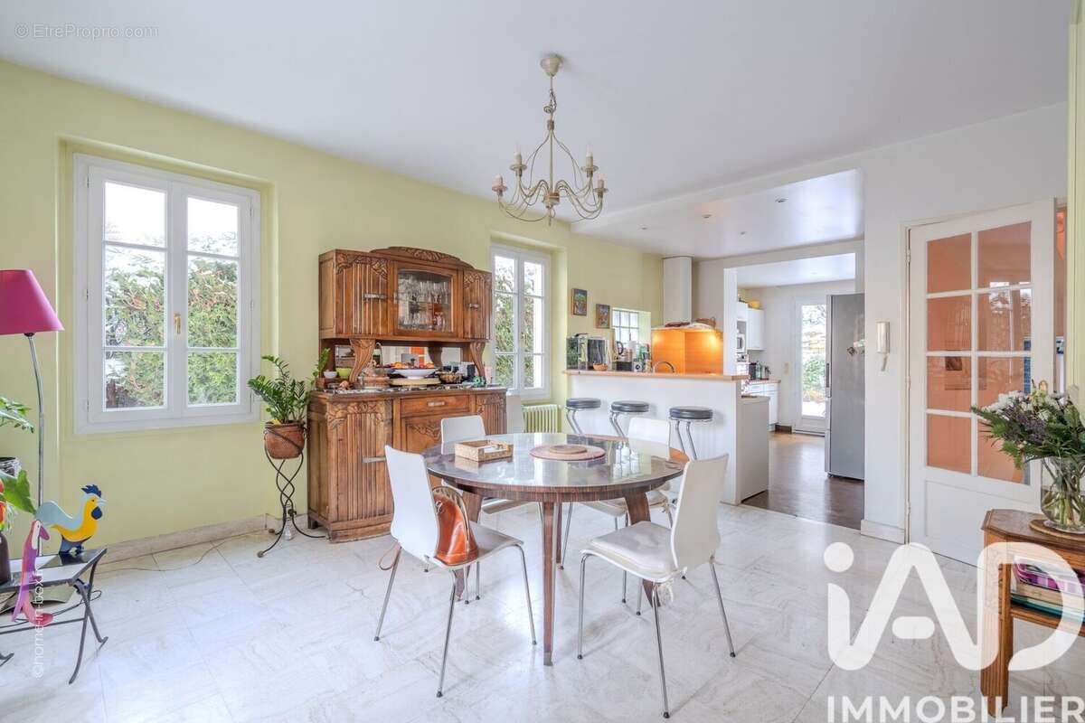 Photo 6 - Maison à SAINT-MAUR-DES-FOSSES