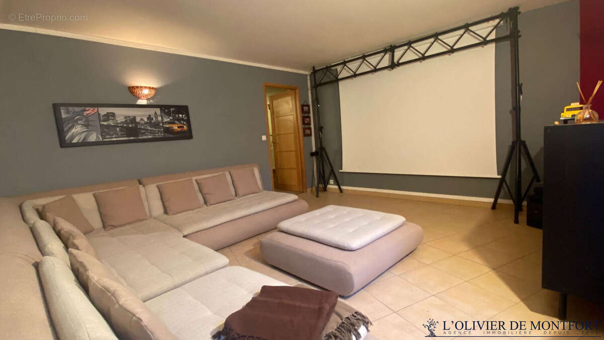 Maison à MONTFORT-L'AMAURY