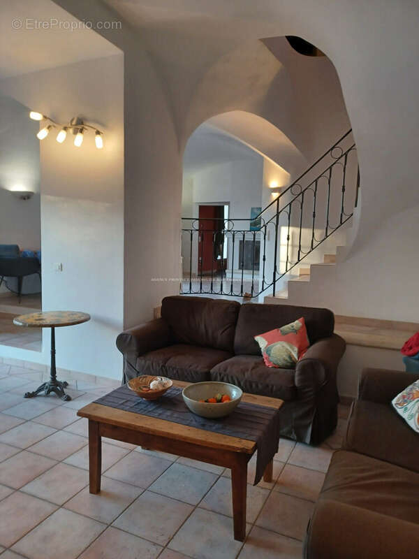 Maison 136 m² à Saint-Paul-Trois-Chateaux  - photo 3