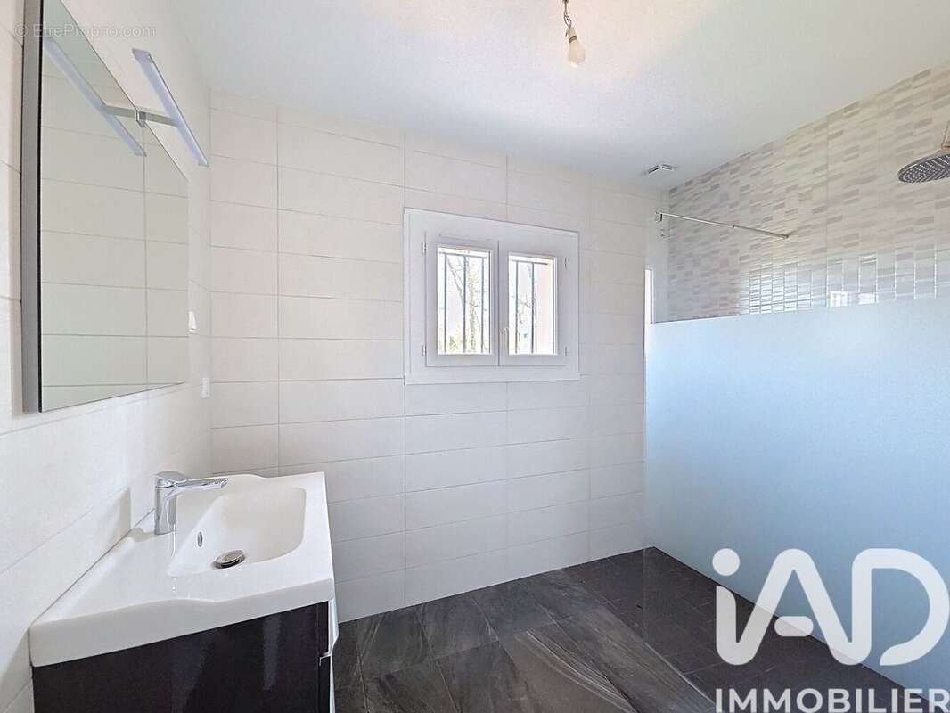 Maison 120 m² à Pavie  - photo 8