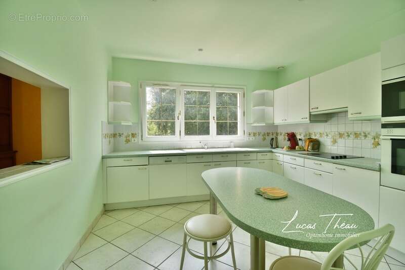 Maison familiale de 165 m² – 7 chambres – Terrain de 1 926 m² – Proche A13 - photo 3