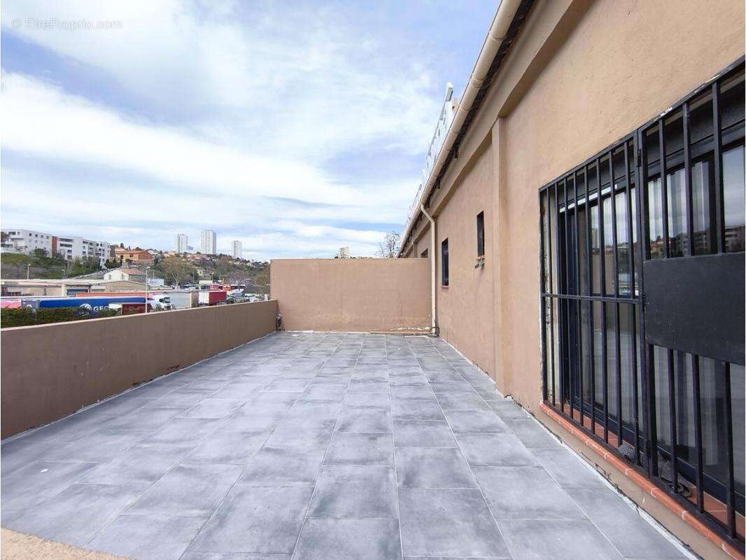 Appartement à MARSEILLE-15E